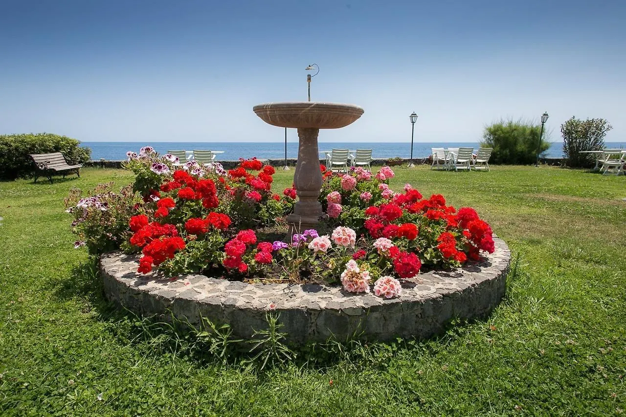 Arathena Rocks Hotel Giardini Naxos