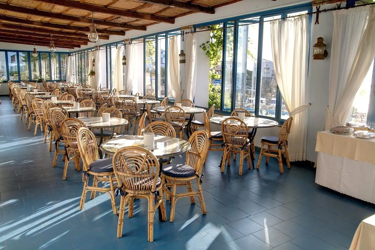 Arathena Rocks Hotel جيارديني ناكسوس