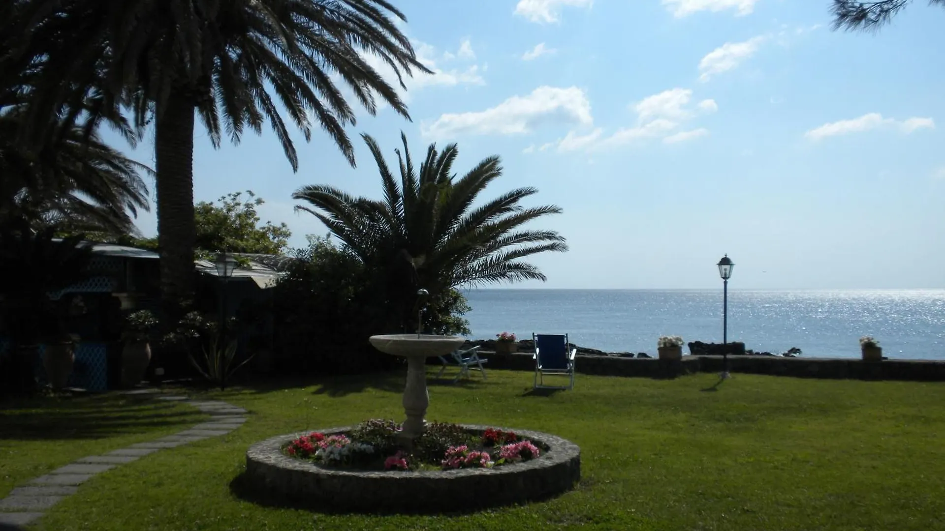 Arathena Rocks Hotel جيارديني ناكسوس