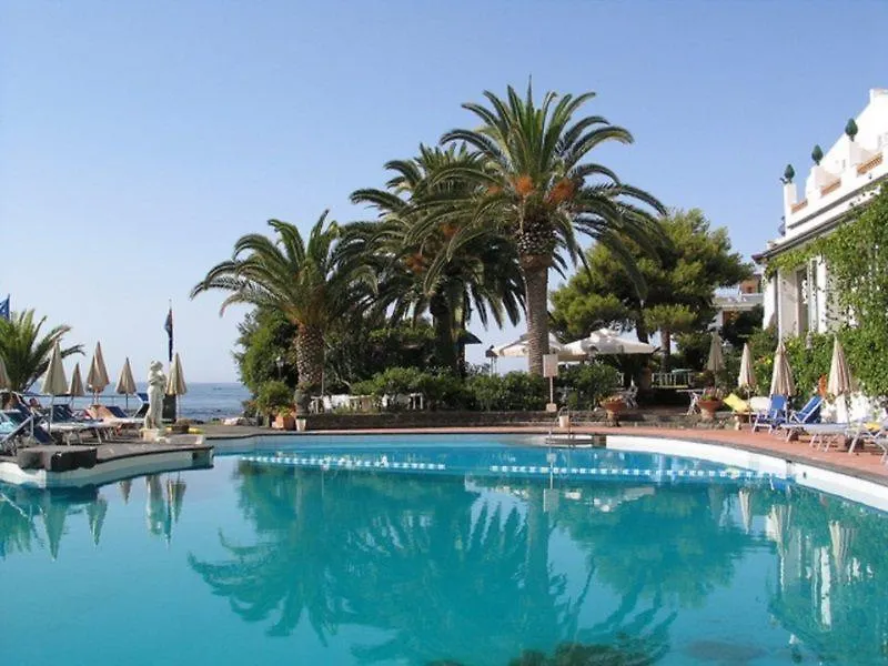 Arathena Rocks Hotel Giardini Naxos Itálie